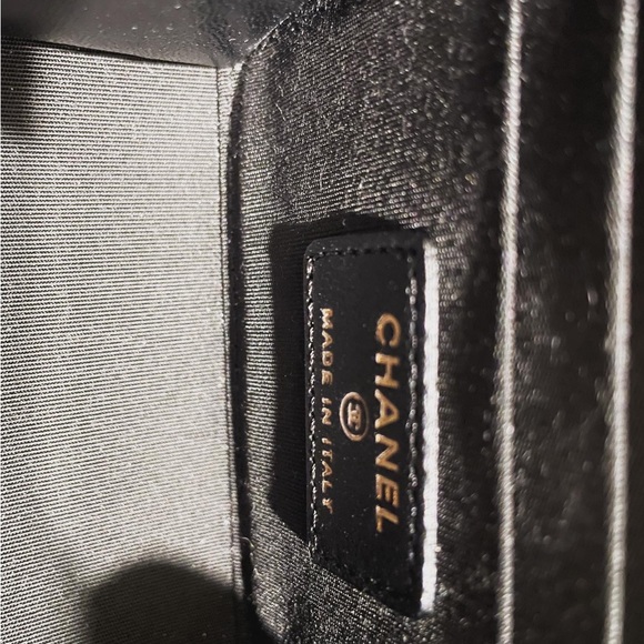 CHANEL Lambskin Quilted Mini Trendy CC Chain Wallet. - Picture 9 of 10